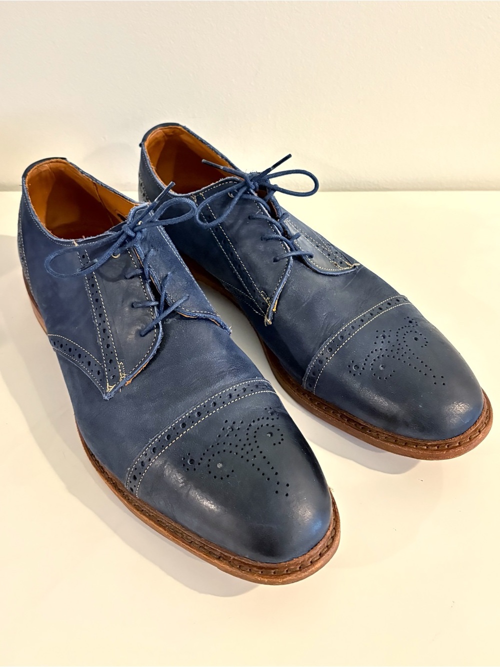 Allen Edmonds || Bainbridge Cap-Toe Brogue Dress Shoes Navy Blue 14